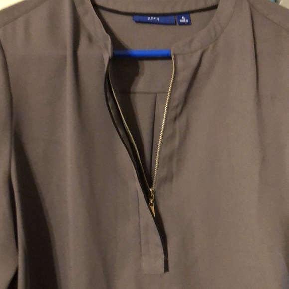 Blouse long sleeve w/snap up 3/4 - Picture 4 of 6